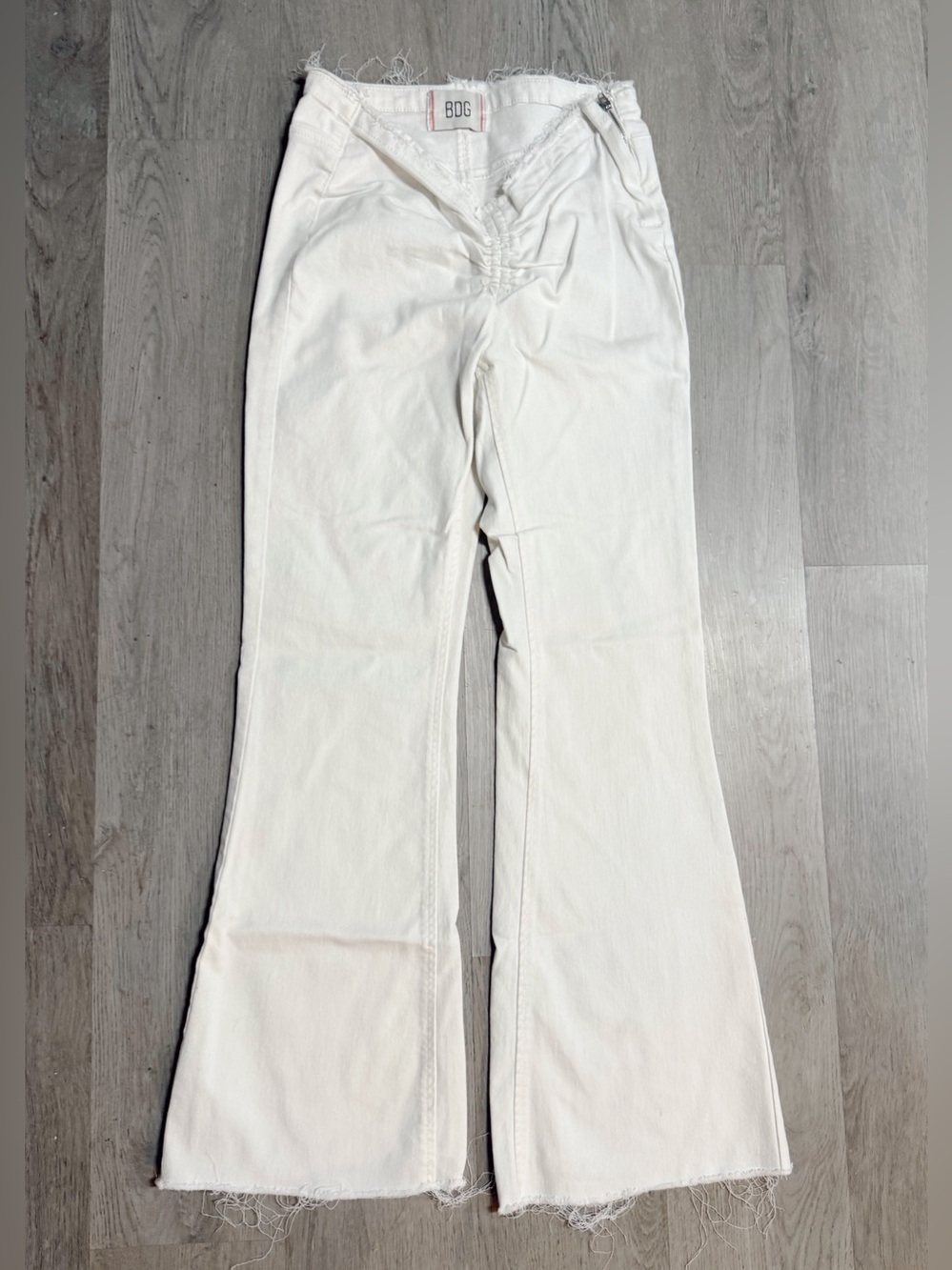 •BDG• RUCHED DIPLED V FLARE PANTS